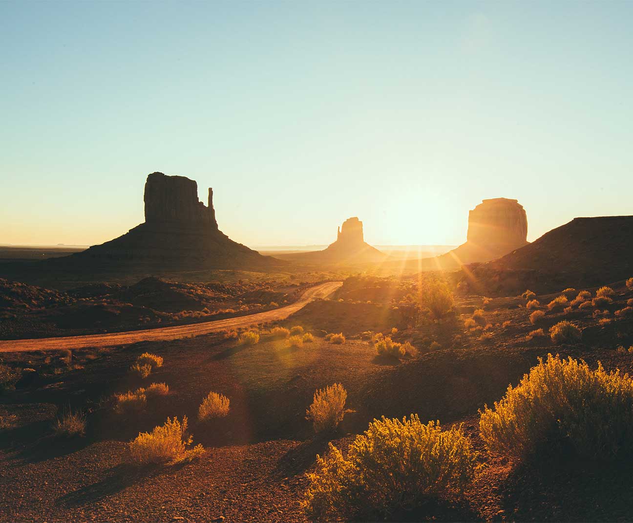 monument valley sunrise